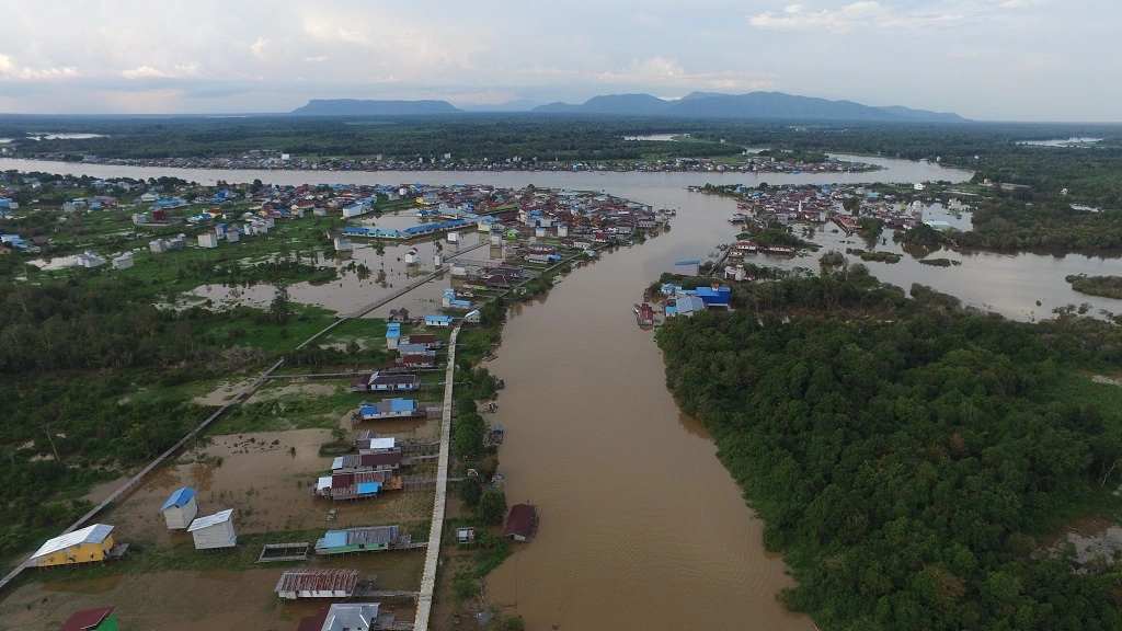 kapuas hulu river